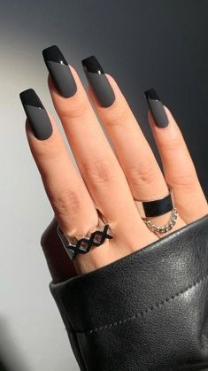 Nails Baddie, Nails Grunge, Dark Nail, Black Acrylic Nails, Baddie Nails, Grunge Nails, Black Nail Designs, Blue Nail, Black Nail