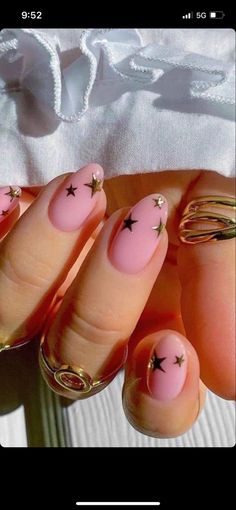 Uk Nails, Minimal Nails, Star Nails, Nails Desing, Minimalist Nails, Funky Nails, Chic Nails, Short Acrylic Nails, Cute Acrylic Nails