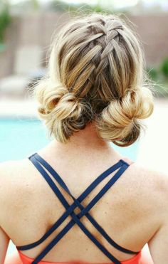 Space Hair, Double Buns, Low Bun Hairstyles, Hairstyle Tutorials, Haircut Styles, Pixie Hair, Cute Hairstyles For Medium Hair, Penteado Cabelo Curto, Festival Hair