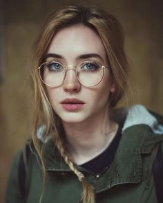 Glasses For Long Faces, Stylish Glasses For Men, Cute Glasses Frames, Glasses Frames Trendy, Glasses Inspiration, Glasses Trends, Womens Glasses Frames, Trendy Glasses, Cute Glasses