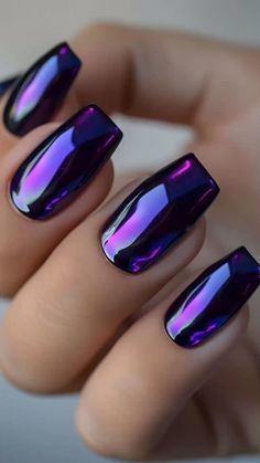 Black With Purple Chrome Nails, Summer Purple Nail Ideas, Dark Purple Chrome Nails, Fun Chrome Nails, Metallic Purple Nails, Glazed Donut Manicure, Chrome Nail Designs, Moodboard Wallpaper