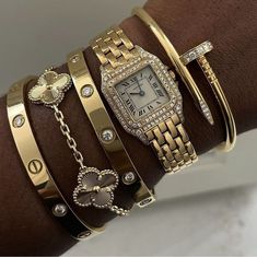 Stacked Gold Jewelry, Rich Jewelry, Chica Dark, Luxury Bracelets, Jewellery Trends