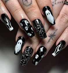 Ballet Black, Black Halloween Nails, Horror Nails, Spooky Nails, Skull Nails, Ghost Skull, Nagellack Trends, Halloween Press On Nails, Beauty Nails Design