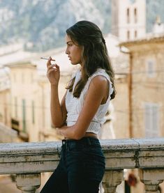 Italian Woman Aesthetic, Italian Aesthetic, Italian Women, Italian Summer, Old Money Aesthetic, European Summer, French Girl, Nantucket, Marbella