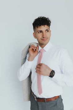 We pride ourselves in offering our customers some of the best skinny ties money can buy. Each DAZI tie is handmade from high quality imported fabrics. Features: Approx. 2.5" wide at the tip Approx. 58" in length 50% Cotton, 50% Linen Don't forget a matching pocket square! Shop our Blush Pocket Square. Tailored Professional Standard Tie, Professional Fitted Ties, White Tie For Work, White Standard Tie For Work, White Neckwear With Ties For Work, White Standard Tie For Business, Double Windsor, Blush Tie, Boys Ties