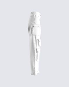 It’s giving stylish baddie that no one could come close to competing with 💅 Go through the day knowing you are serving nothing but looks, and vibes with these wide leg, white cargo twill pants. Complete with a mid-rise, loose fit, and cargo pocket detailing 🤍 White Workwear Bottoms With Multiple Pockets, White Wide Leg Cargo Jeans With Multiple Pockets, White Work Pants With Multiple Pockets, White Wide-leg Cargo Jeans With Multiple Pockets, White Workwear Pants With Multiple Pockets, Baggy White Wide Leg Pants For Work, White Baggy Wide Leg Pants For Work, White Cargo Pocket Trousers, White Utility Cargo Jeans With Pockets