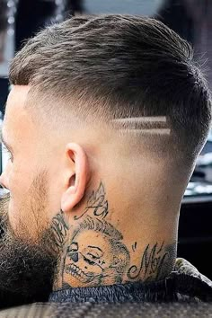 Lines In Hair, Stylish Beards, High And Tight Haircut, Short Haircuts For Men, Top Hairstyles For Men, Mens Hairstyles Fade, Gents Hair Style, Hairstyle Men, Hairstyle Short