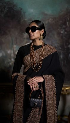 Sabyasachi Dresses, Velvet Saree, Winter Wedding Outfits, Mehendi Outfits, Sabyasachi Jewellery, Traditional Indian Dress, Female Dress