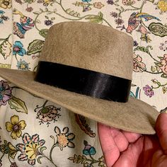 Excellent Overall Condition. The Hat Is Super Firm And Could Use Some Brim Shaping. Its An Absolutely Gorgeous Hat And The Color Is Belgium Belly. American Is Know To Make Top Quality Hats And There 20x Range Run $580 New At The Moment. American Hat Company, American Hat, Make Top, Quality Hats, Fedora, Belgium, Size 6, Women Accessories, Range