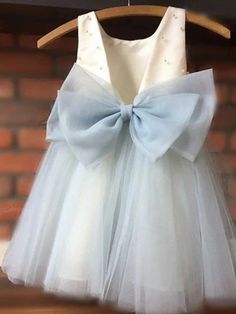 A-Line Knee Length Flower Girl Dress Wedding Party Girls Cute Prom Dress Satin with Bow(s) Tutu Frozen Fit 3-16 Years 2024 - $59.99 Dusty Blue Flower Girl Dress, Dusty Blue Flower Girl, Cute Prom Dress, Prom Dress Satin, Flower Girl Dresses Blue, Dress Wedding Party, Cheap Flower Girl Dresses, Gold Wedding Dress, Girls Dresses Online