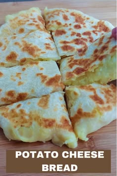 Potato cheese bread with mozzarella cheese and mashed potatoes Potato Mozzarella Recipe, Mozzarella Cheese Bread, Potato Bread Recipe Homemade, Mashed Potato Bread, Onion Dishes, Potato Bread Recipe, Potato Dough, Crock Pot Bread, Yeast Free Breads