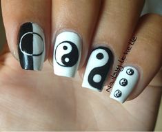 Yin Yang Nail Art Designs, Ying Yang Nail Design, Yin And Yang Nail Designs, Nails Yin And Yang, White Fingernails, Ying Yang Nail Art, Yin Yang Nail Art, Yin And Yang Nails, Ying Yang Nails