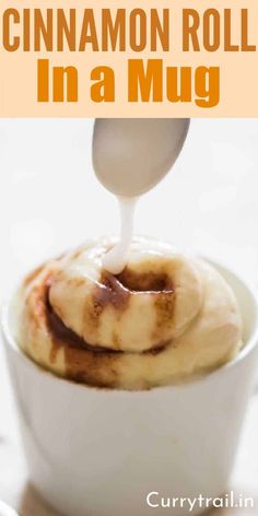 cinnamon roll in a mug 5 Minute Cinnamon Rolls, Mug Cinnamon Roll, Cinnamon Roll In A Mug, Cinnamon Rolls Without Yeast, Microwave Food, Mug Cake Microwave, Baking Hacks, How To Make Dough, Delicious Deserts