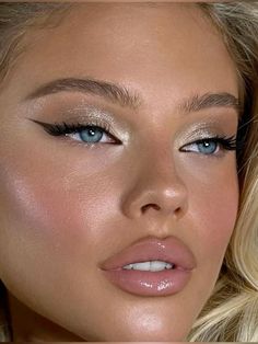 Blue Eyes Blonde Hair Makeup, Blonde Makeup Looks Blue Eyes, Silver Dress Makeup Look, Subtle Glam Makeup, Makeup Celeste, Birthday Glam Makeup, Makeup Inspiration Glam, Full Glam Makeup Looks, Winter Makeup Ideas