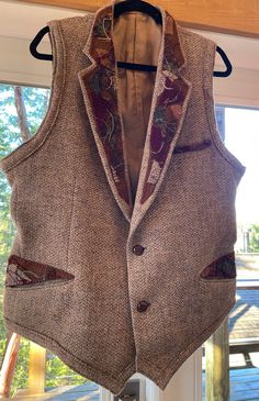 Repurposed Harris Tweed Jacket into a unique vest!  Soft tones of brown, golds rusts and muted magenta... embellished with hand stitching and felted details. A statement piece... for dress or totally casual. Chest - 42" Back Length - 25.5" Classy, comfortable and functional, vintage Harris Tweed Jackets from the '70's -'80's transformed into up cycled vests, with harris tweed off-cuts as embellished trim and hand stitching... original label of authenticity inside each vest. Loving the transforma Upcycle Tweed Jacket, Unique Vest, Harris Tweed Jacket, Tweed Jackets, Tweed Vest, Diy Jacket, Harris Tweed, Vest Outfits, Western Outfits