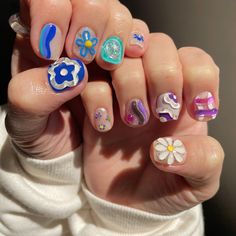 3d Gel Manicure, Chunky Nail Art, Short 3d Nails, Chunky Nails, Almond Acrylic Nails Designs, Minimal Nails Art, Retro Nails, Beauty Hacks Nails, Asian Nails