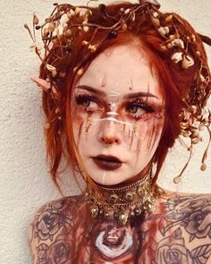 Fantasy Makeup Looks, Fae Costume, Halloween Makeup Inspiration, Ren Fair, Cool Makeup Looks, Scary Makeup, Elf Makeup, Dark Fairy, Sfx Makeup