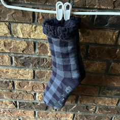 Size Large Warm Blue Socks For Stocking Stuffers, Comfortable Blue Socks For Winter, Comfortable Blue Winter Socks, Cozy Warm Blue Socks, Non-slip Blue Socks For Winter, Cozy Blue Socks For Fall, Casual Snug Blue Socks, Cozy Blue Socks, Casual Warm Blue Socks