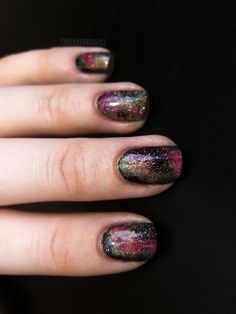 Galaxy Nails Galaxy Manicure, Universe Nails, Galaxy Nails Tutorial, Coolest Nails, Nails Galaxy, Galaxy Nail, Chalkboard Nails, Cosmic Dust, Galaxy Makeup