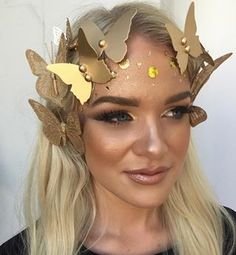 And an IRL version of the gold butterfly Snapchat filter. | 21 Halloween Costumes So Good You'll Wish You Thought Of Them Butterfly Makeup, Butterfly Costume, Kylie Lip Kit, Gold Costume, Snapchat Filter, Halloween Inspo, Halloween Costumes College, Fantasias Halloween, Halloween Make Up