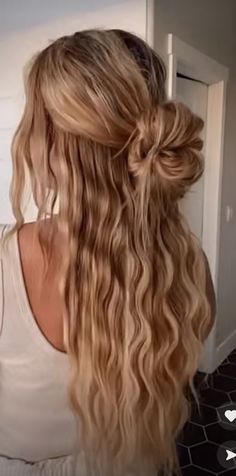 Hair Styal, Western Hairstyles, Western Hair, Easy Trendy Hairstyles, Fun Hairstyles, Hippie Hair, Hoco Hairstyles