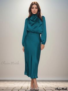 Olivia Mark - Elegant Evening Gown - Long-sleeved Loose Fit Satin Dress Satin Long Sleeve Dress, High Neck Sweater Dress, Long Sleeve Satin Dress, Elegant Evening Dress, Mango Dress, Basic Skirt, Dresses Formal Elegant, Satin Long Sleeve, Evening Gowns Elegant