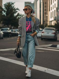 Back To 80's Outfit, 1980 Womens Fashion, 80 Theme Party Outfit Women, 80s Chic Fashion, Fashion Style 2024, Women’s 80s Outfit Ideas, Girls 80s Outfits, 90 Aesthetic Outfit, 80s Outfits Winter