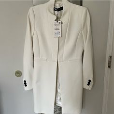 Zara Blazer Jacket Cream Small Nwt Elegant White Stand Collar Blazer, White Fitted Blazer With Stand Collar, Fitted White Blazer With Stand Collar, White Winter Outerwear For Office, White Long Sleeve Outerwear For Office, White Stand Collar Outerwear For Formal Occasions, White Stand Collar Outerwear For Formal Events, Formal White Stand Collar Outerwear, Zara Long Sleeve Outerwear For Office