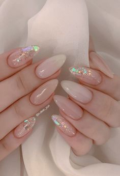 Minimalist Nails Color, Jelly Nude Nail Design, Glitter Nails Korean, Jelly Stiletto Nails, Business Nails Professional, Nude Design Nails, Japanese Jelly Nails, Pink Bridal Nails, Nail Deisgn