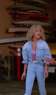 1980s Movie Fashion, 1980 Aesthetic Fashion, 1986 Fashion Women, 80a Outfits, 80s Actresses Style, 80s Mum Fashion, Southern 80s Fashion, Iconic 80s Fashion, Female 80s Fashion