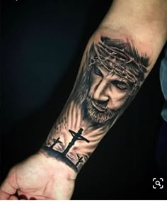 Nice Forearm Tattoos For Men, Cross Forearm Tattoo, Tattoo Men Hand, Jesus Forearm Tattoo, Cool Cross Tattoos, Jesus Tattoo Sleeve, Religious Tattoo Sleeves, Jesus Tattoos, Crucifix Tattoo