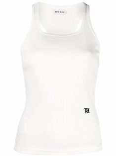 Logo bordado na lateral, canelado, gola redonda, sem mangas e decote nadador nas costas. Cor: Branco. Ribbed Racerback Tank Top, Tank Top Designs, White Tank, White Tank Top, Korean Outfits, Racerback Tank Top, Size Clothing, Racerback Tank, Stretch Cotton