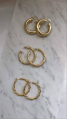 Cute Earrings Gold, Gold Earrings Aesthetic, Aesthetic Gold Jewelry, Gold Earing, Simple Elegant Jewelry, Online Gold Jewellery, Beaded Jewels, Accessories Gold