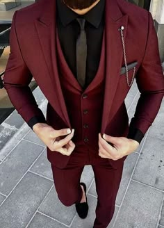 Men Suits Modern, Maroon Suit, Burgundy Suit, Suits Men, Dress Suits For Men, Designer Suits For Men, Prom Suits, David Gandy, Red Suit