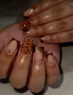 Acrylic Nails Designs Brown, Medium Square Acrylic Nails Designs, Medium Square Acrylic Nails, Square Acrylic Nails Designs, Acrylic Nails Designs, Brown Acrylic Nails, Hard Nails, Colored Acrylic Nails, Girly Acrylic Nails