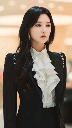 Kdrama Formal Outfit, Kim Jiwon Queen Of Tears Outfits, Kdrama Rich Girl Outfit, Hong Haein Queen Of Tears Outfits, Hae In Outfit, Kdrama Fashion Women, Hong Hae In