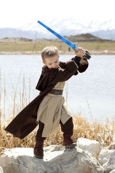 Luke Skywalker Kid, Luke Skywalker Costume Kids, Luke Skywalker Costume, Disfraz Star Wars, Kids Costume Ideas, Jedi Costume, Knight Costume, Star Wars Halloween, Star Wars Costumes