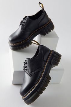 Doc Marten Audrick, Doc Martens Audrick, Platform Shoes For Men, Platform Shoes Men, Dr Martens Audrick, Platform Oxford Shoes, Black Platforms, Dr Martens Outfit, Platform Oxfords