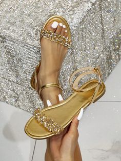 Gold Glamorous Collar   Plain Ankle Strap Embellished   Women Shoes Gold Flat Sandals, Trendy Flats, Women Flat Sandals, Vintage Sandals, Roman Sandals, Rhinestone Fashion, Silver Flats, Gold Flats