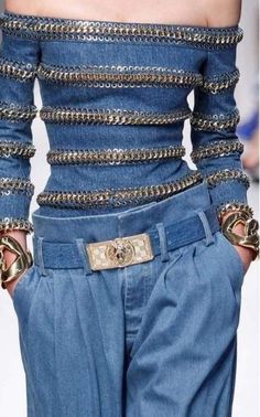 Balmain Blue Denim High Waist Pants | Runway Catalog Mode Inspo, Mode Vintage, Mode Inspiration, Outfit Casual, High Waisted Denim, Fashion Details, Fashion Week Spring, High Waisted Pants, Look Fashion