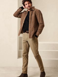 Mens Formal Casual Outfits, Older Mens Outfits, Male Teacher Outfits Elementary, Men’s Neutral Outfit, Mens Chinos Outfit Casual, Men’s Business Attire 2023, Men’s Chinos, Kakis Pants Outfit Men, Men’s Khaki Chino Outfits