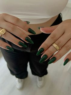 Dark Green Nails, December Nails, Casual Nails, Nail Art Ideas, Dope Nails, Best Acrylic Nails