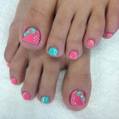 Polka Dot Toe Nails, Mani Pedi Ideas, Toe Nails Ideas, Polka Dot Nail Designs, Dot Nail Designs, Polka Dot Nail Art, Pedi Ideas, Confetti Nails