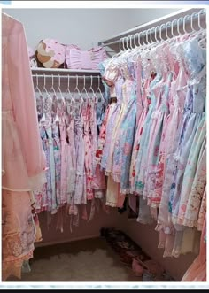 Closet Cute Aesthetic, Kawaii Walk In Closet, Kawaii Closet Organization, Pastel Closet, Cutecore Room, Cute Closet, Big Closets, Closet Room