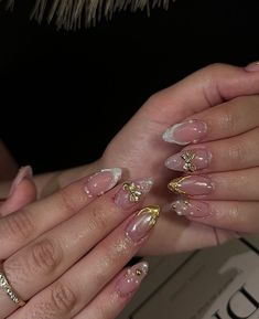 Nails With Golden Details, Anime Bag, Nail Length, Luxury Nails, Nails Inspo, Nails Design, Nails Nails, Almond Nails, Beauty Nails