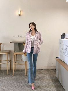 Áo Blu, Fall Fashion Dresses, Clothes Korean Style, Dresses Casual Fall, Korean Fashion Trends, Classy Casual Outfits, Fashion Mistakes, Come And Go