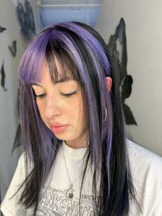 Instagram @Hairbysquirty Purple Hair Streaks, Hair Color Placement, Purple Hair Highlights, Hair Stripes, Skunk Hair, Hair Styels, Dyed Hair Purple, Chunky Highlights, Cute Hair Colors