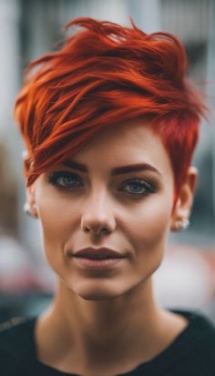 Coloured Short Hair Pixie Haircuts, Pixie Coloured Hair, Short Bright Hair, Punk Pixie Cut, Red Pixie Haircut, Red Hair Ideas, Cheveux Oranges