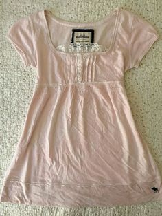 Hollister Y2k Babydoll Top, Babydoll Dress Y2k, Cute Pink Top Outfits, Cute Brandy Melville Tops, Abercrombie And Fitch Babydoll Top, Pink Vintage Clothes, Vintage Hollister Top, Holister Outfits 2000s, Abercrombie Babydoll Top