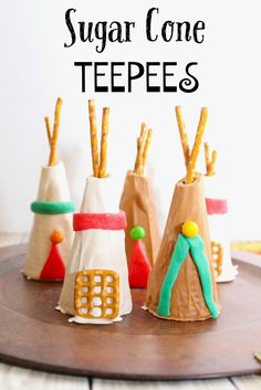 Sugar Cone Teepees - seriously how perfect are these Thanksgiving treats? These would be awesome for kids to decorate in school for their classroom party or over the holidays when they are at home in the kitchen! Kids Thanksgiving Party, Thanksgiving Party Food, Cooking In The Classroom, Sugar Cones, Thanksgiving Break, Thanksgiving Treats, Teepee Kids